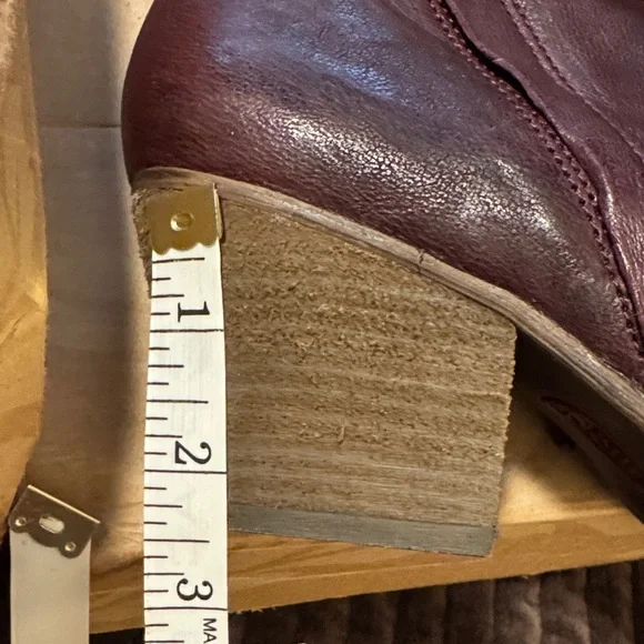 Sofft Women's brown leather Ankle Boots - Picture 9 of 9